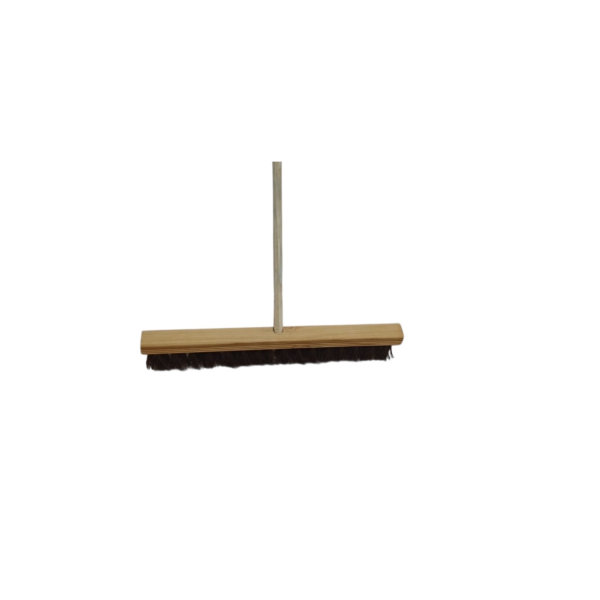 Vassoura MM Vassouras Gari Piaçava Base Madeira Reta 60cm com Cabo de